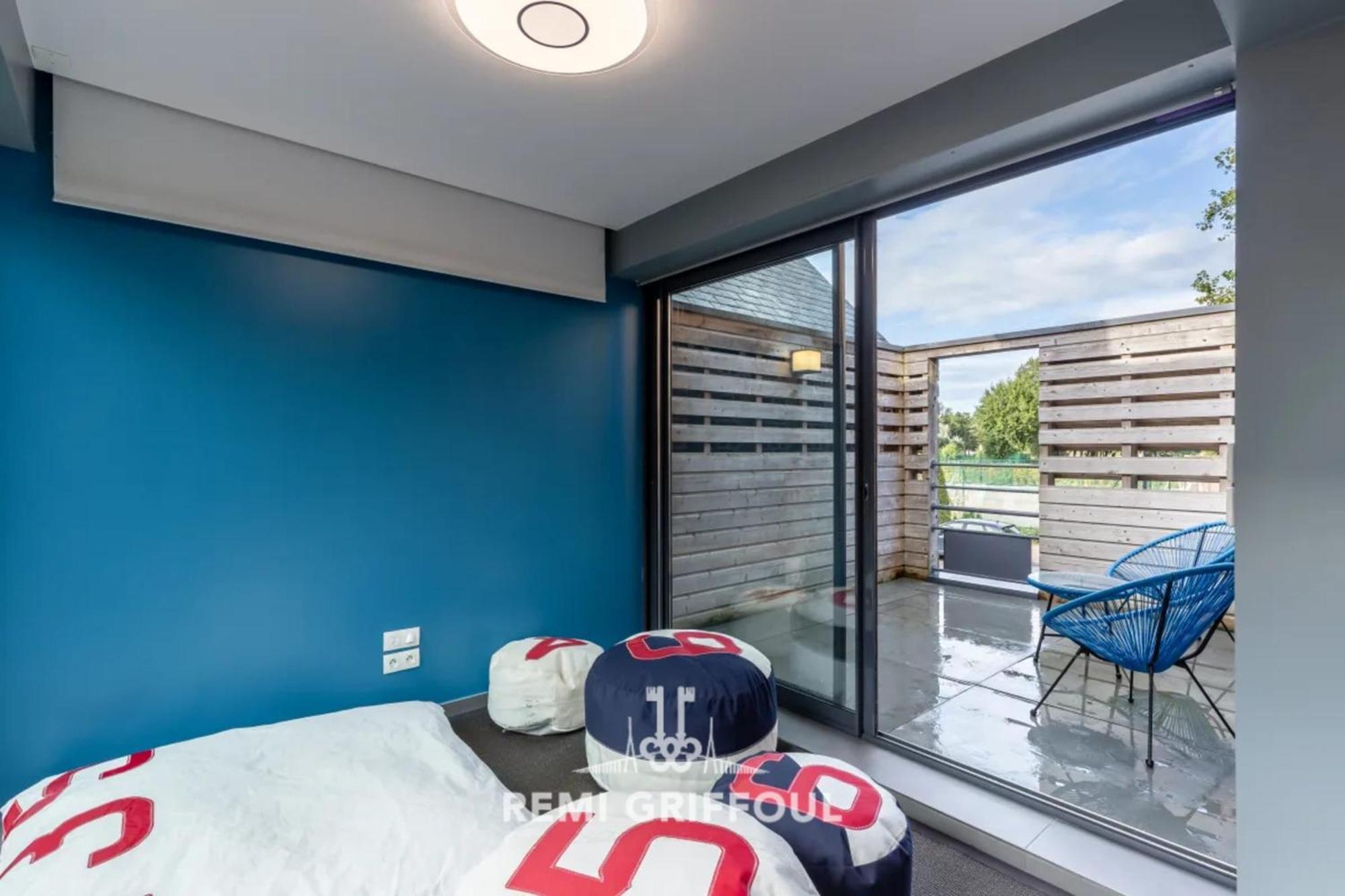 Hébergement de vacances The Cosmopolitan Architect Design With Rooftop Jacuzzi 8 Guests