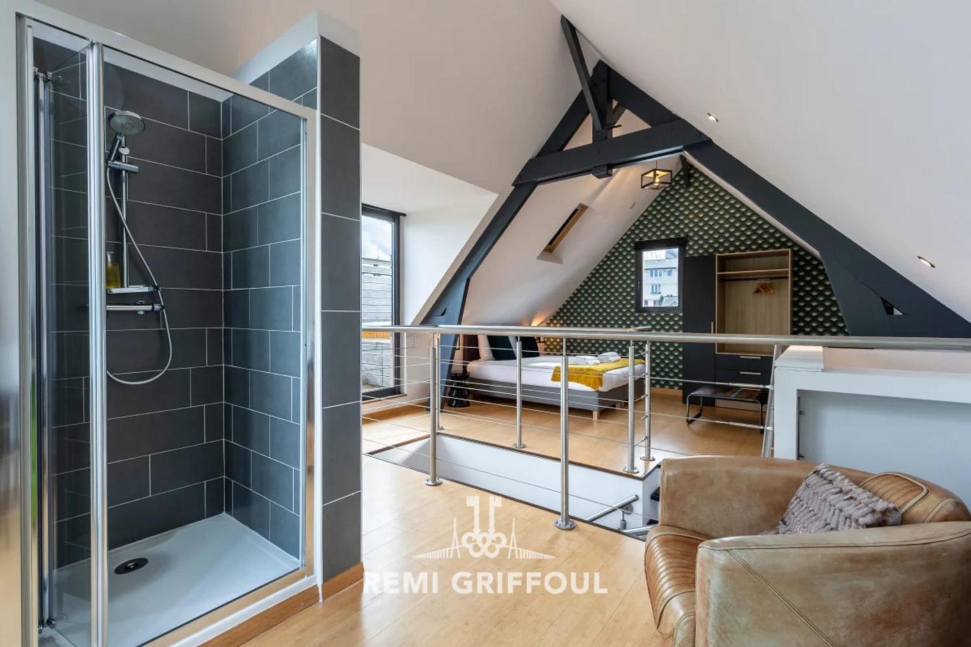 The Cosmopolitan Architect Design With Rooftop Jacuzzi 8 Guests Hébergement de vacances